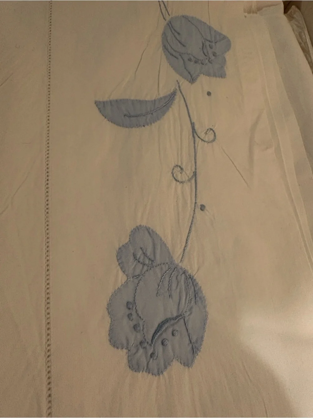 Vintage Wamsutta Supercale Blue Floral Embroidered White Twin Flat Sheet